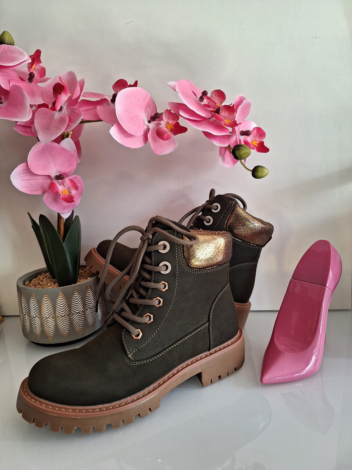 Réf 52 Bottines Kaki