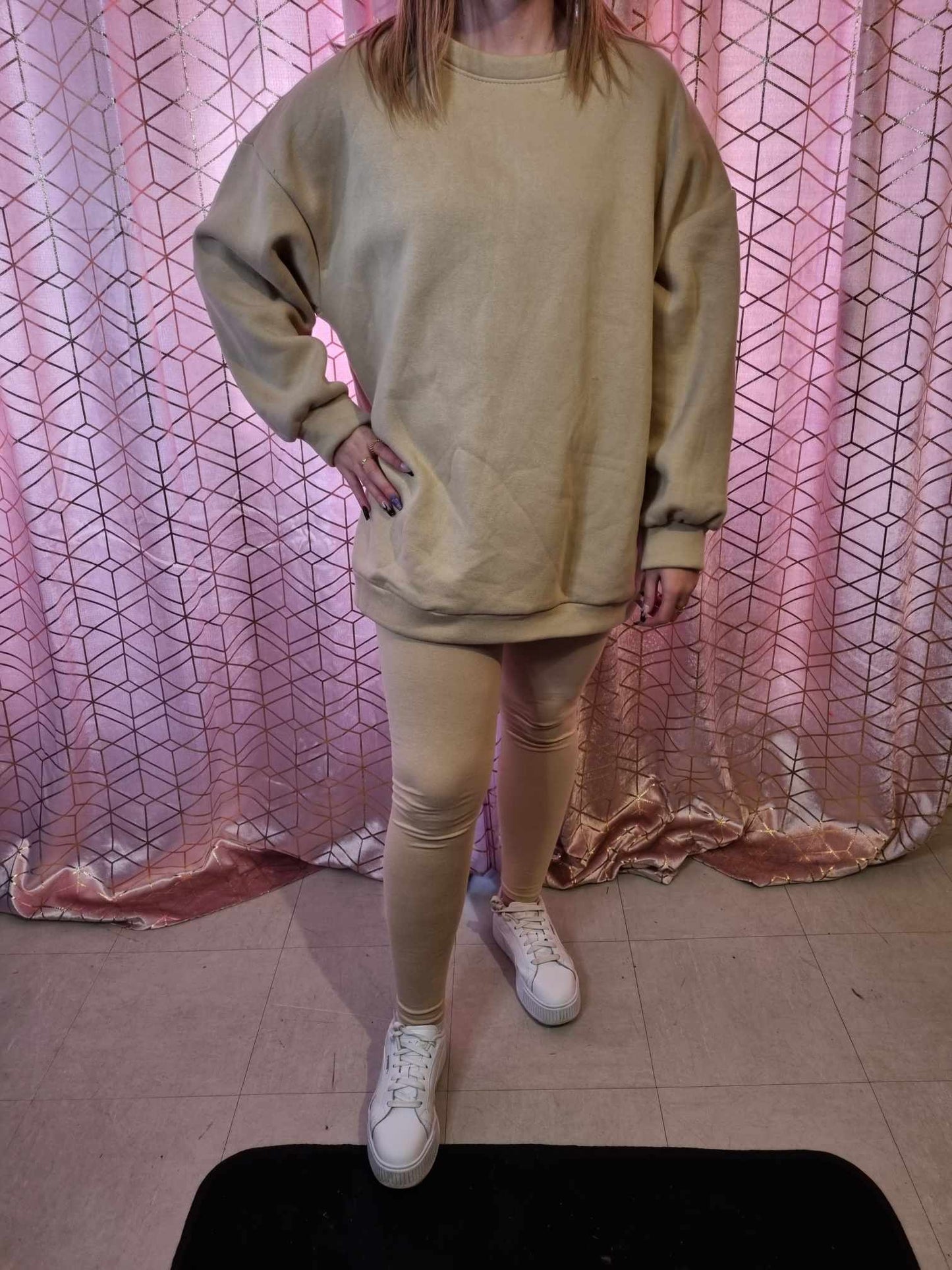 Ref 8 Ensemble pull et leggins