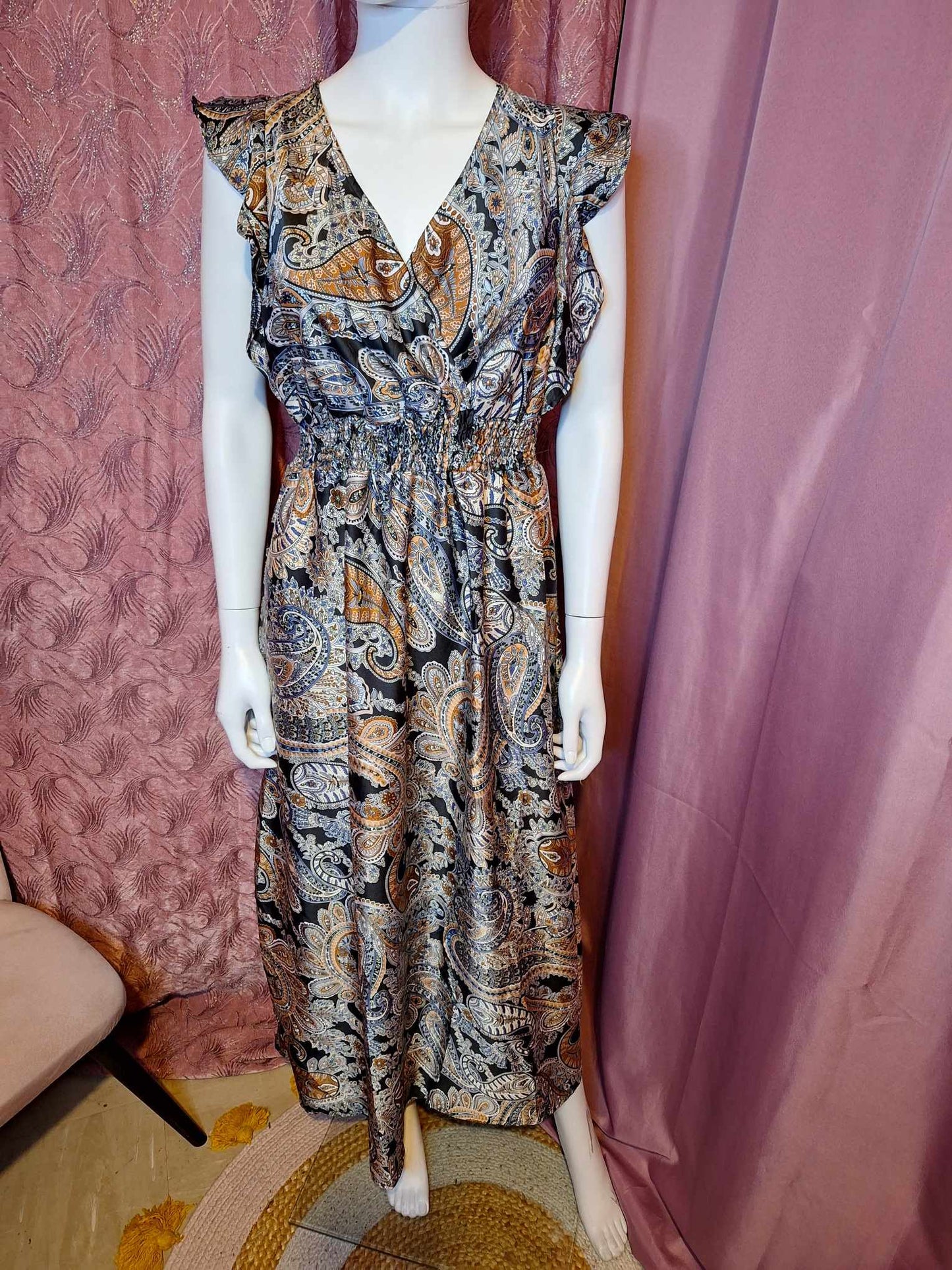 87 Robe longue satiné