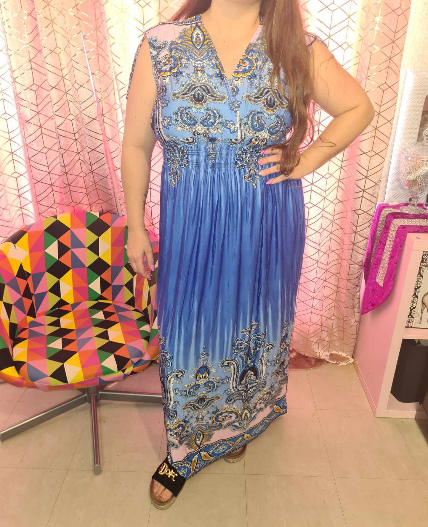 141 Robe magique bleu ou rose