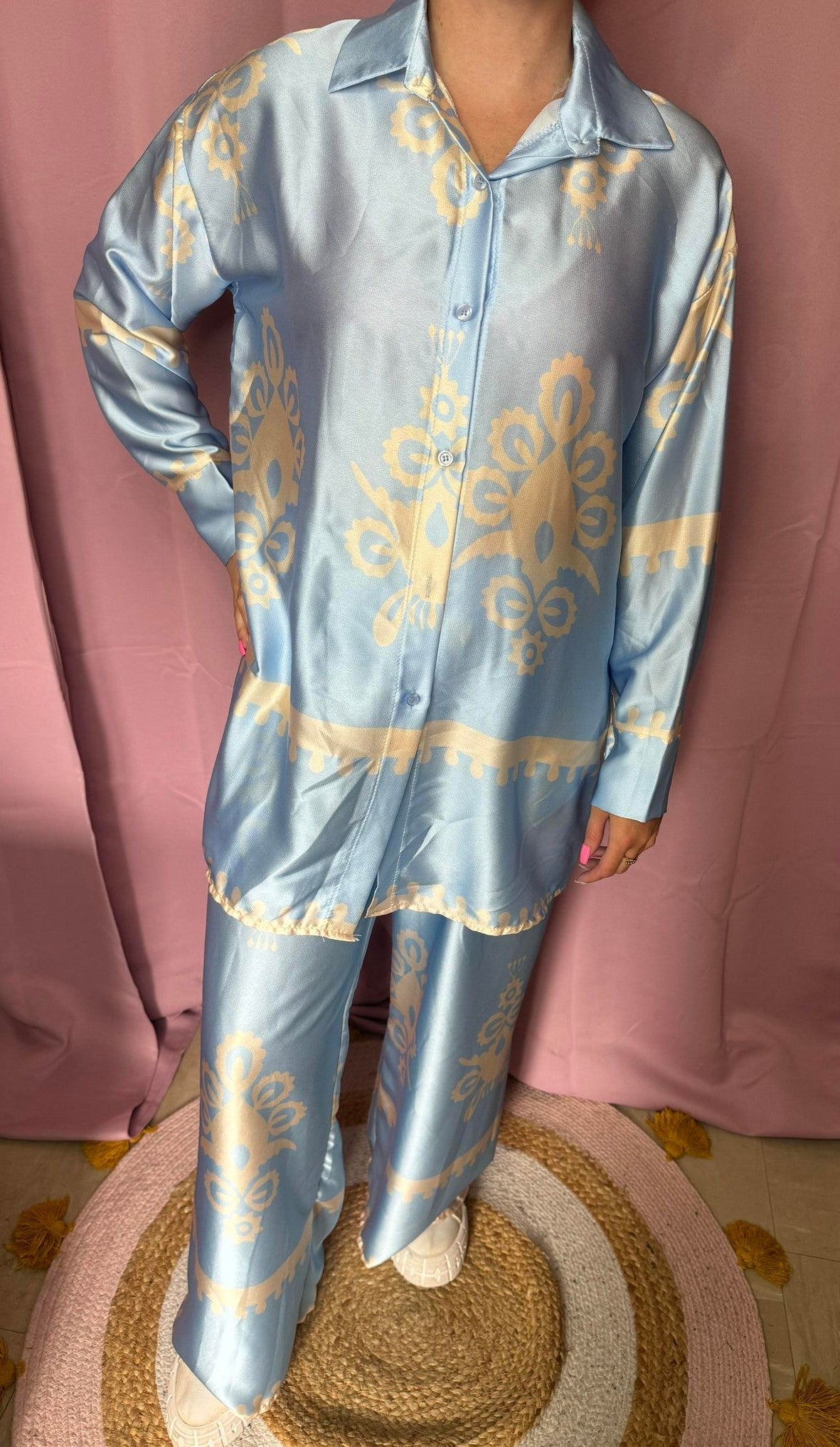 217 Ensemble satiné à motif