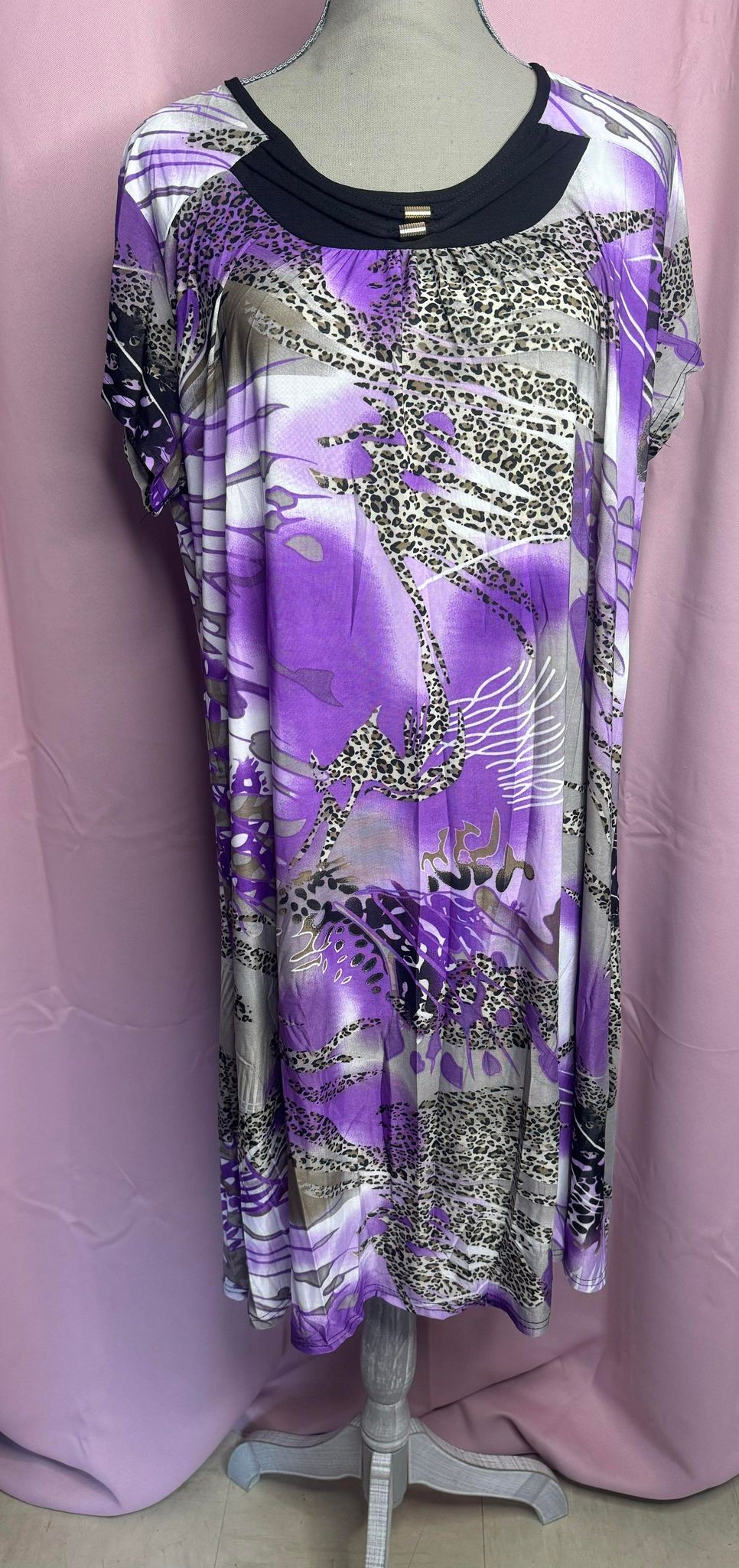 82 Robe à motifs
