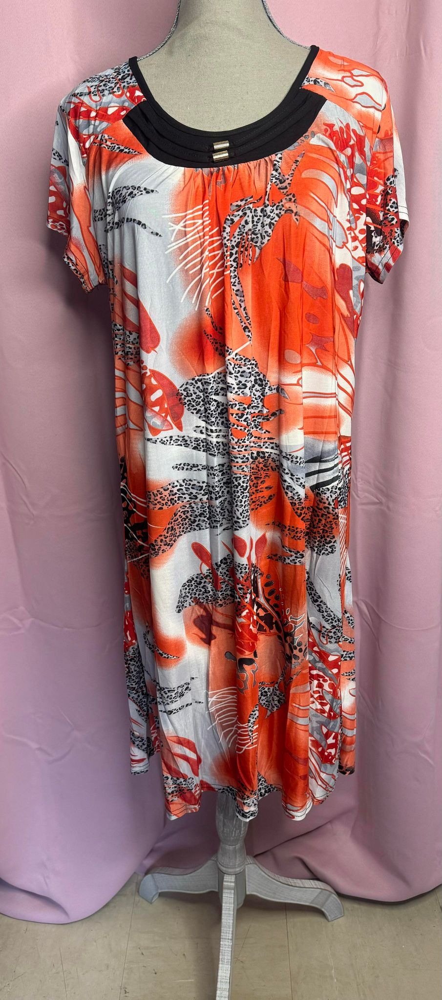 82 Robe à motifs