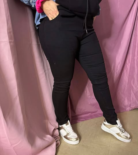 325 Jeans noir coupe droite
