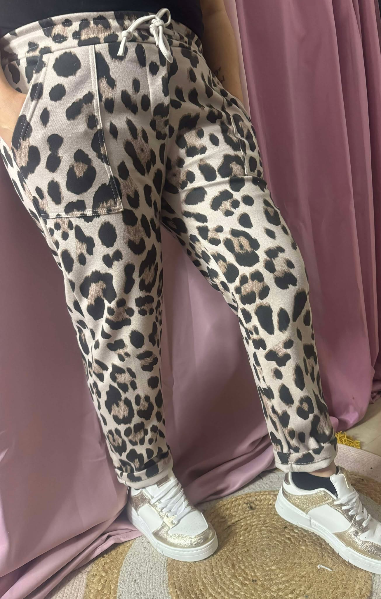 356 Pantalon léopard