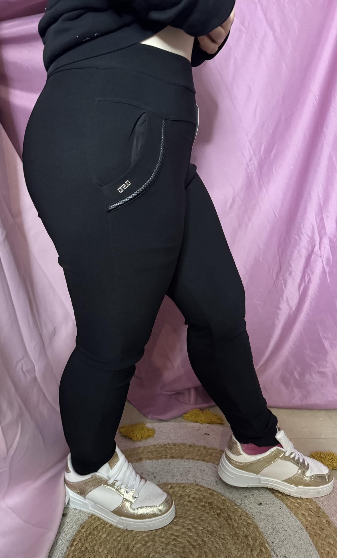 228 Jeggins noir