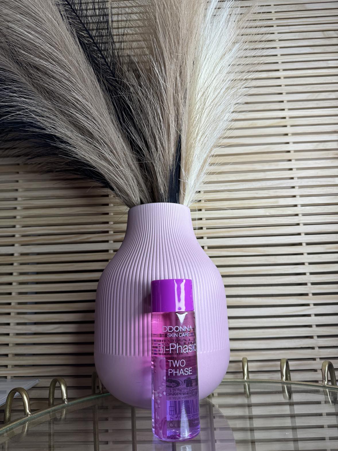 Eau micellaire démaquillante