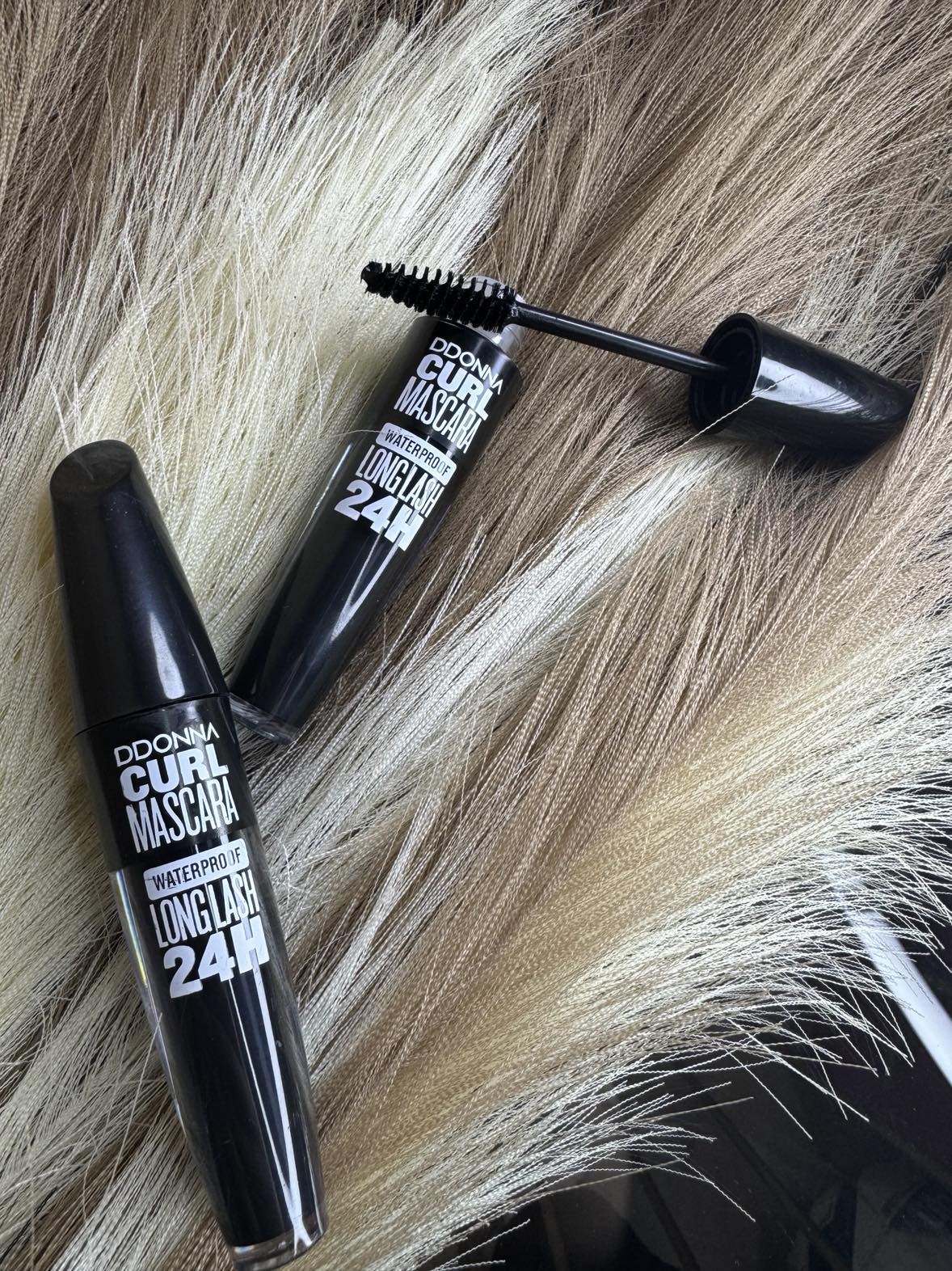 Mascara noir