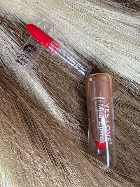 F Rouge à lèvres Matte