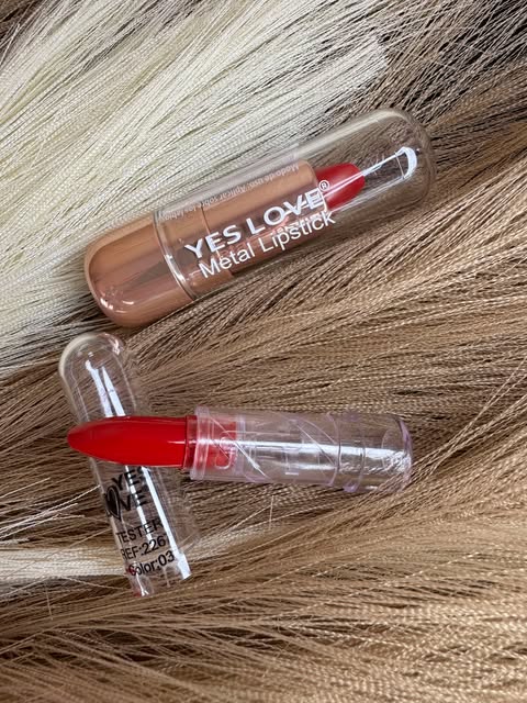 F Rouge à lèvres Matte