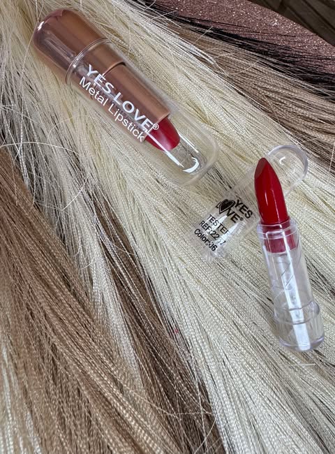 F Rouge à lèvres Matte