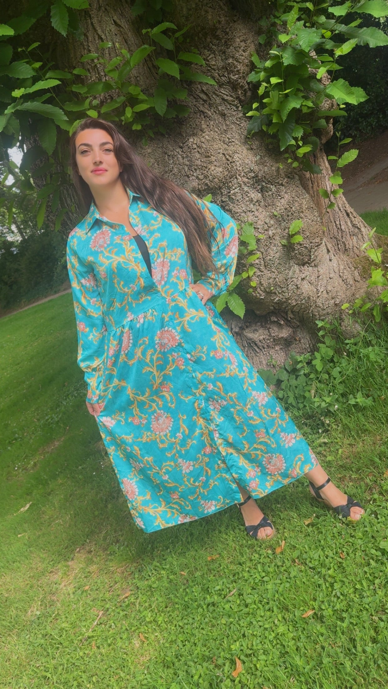 166 Robe longue satiné